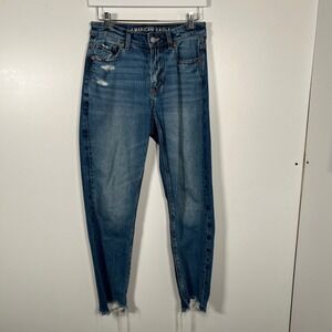 American Eagle Strigid Raw Hem Distresssed Size 2 Tapered Denim